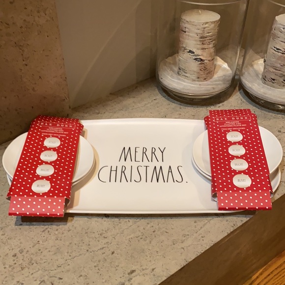 Rae Dunn “Merry Christmas” Melamine Platter And Set of 4 Plates - Picture 8 of 8